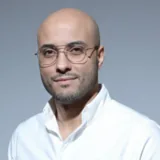 ד"ר אמיר מנה