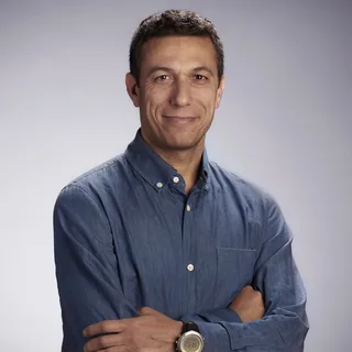 ד"ר אופיר בן גל