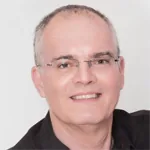 ד"ר יואב לוריה